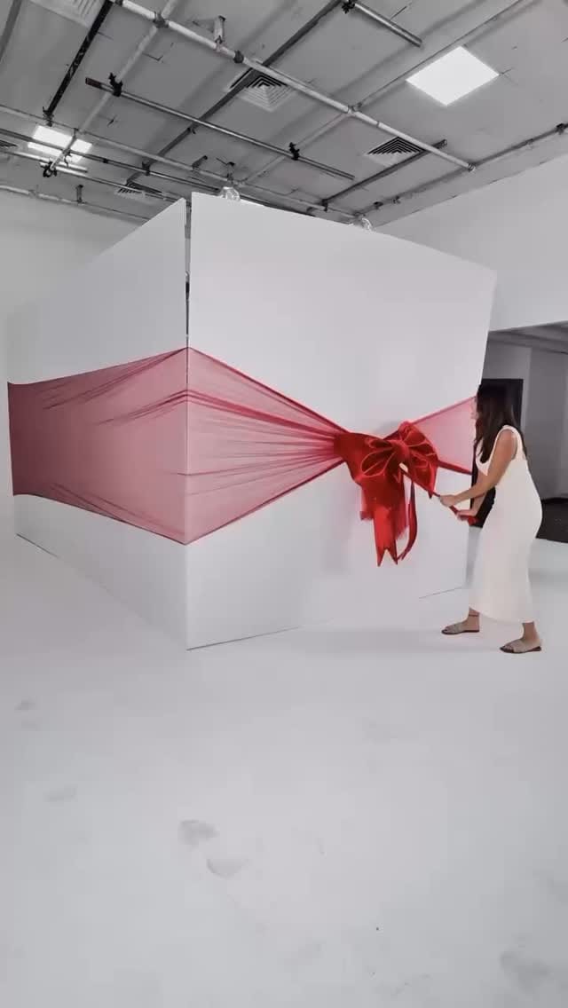 Post 10 by Balloons Unlimited Dubai on Instagram (video)