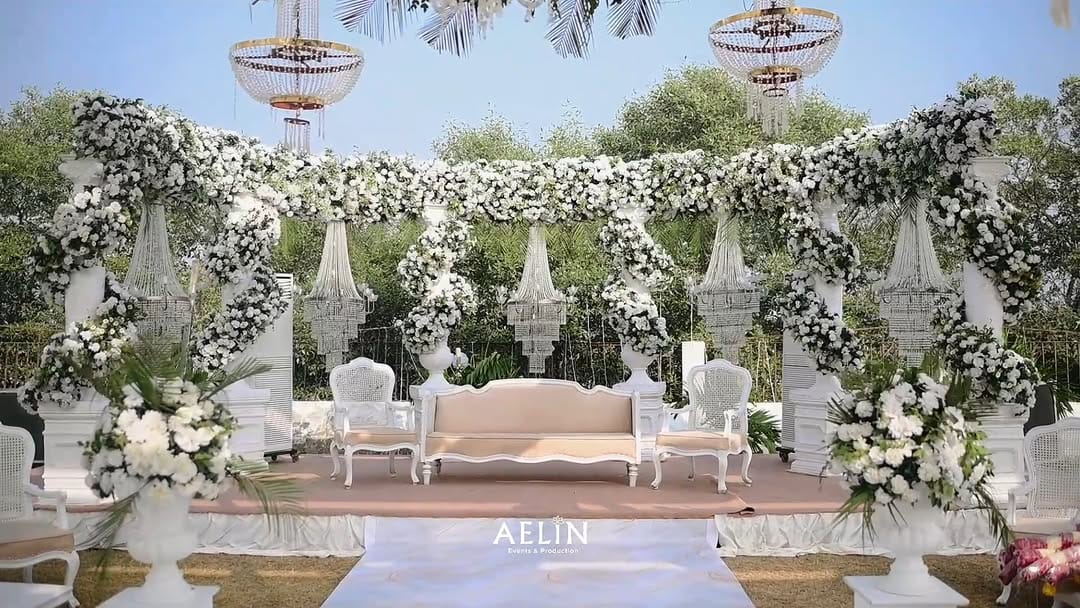 Post 9 by Aelin Events on Instagram (video)