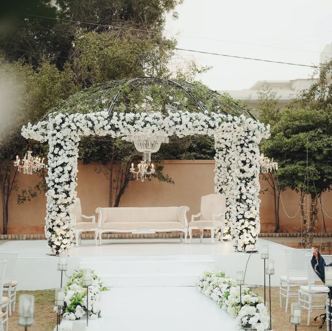 Post 7 by Aelin Events on Instagram (carousel)