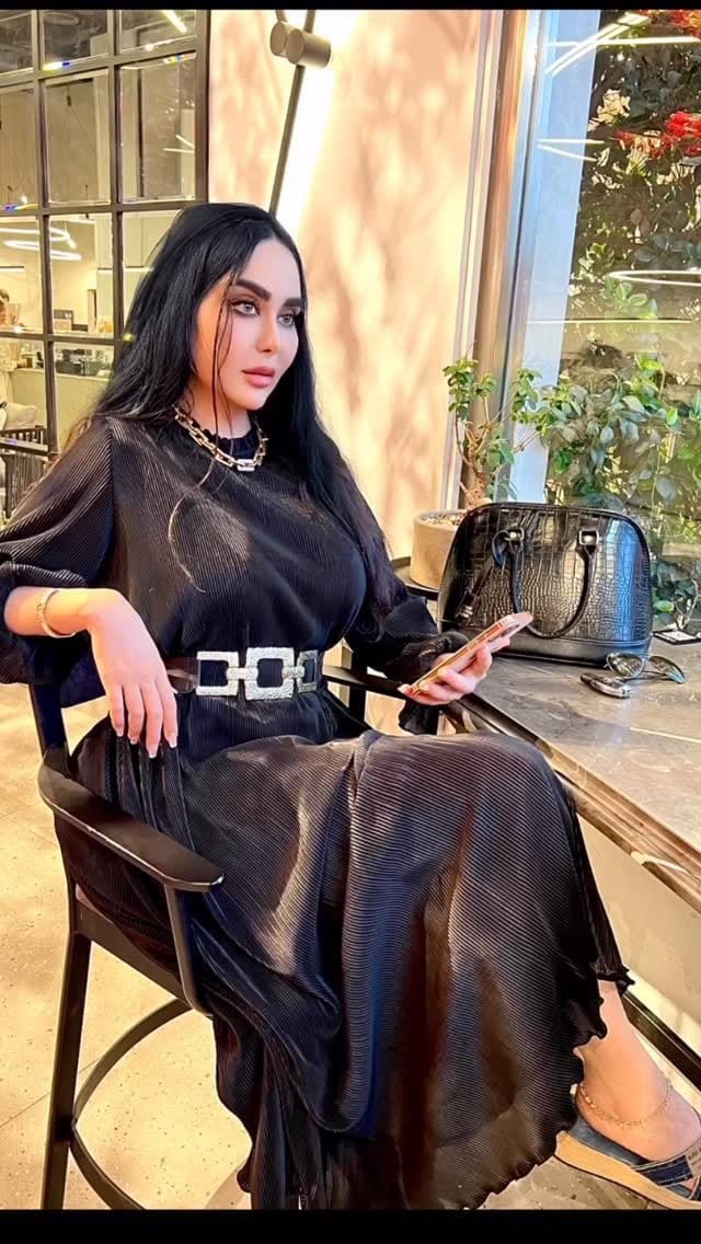 Post 10 by Dr Niloofar Vali on Instagram (video)