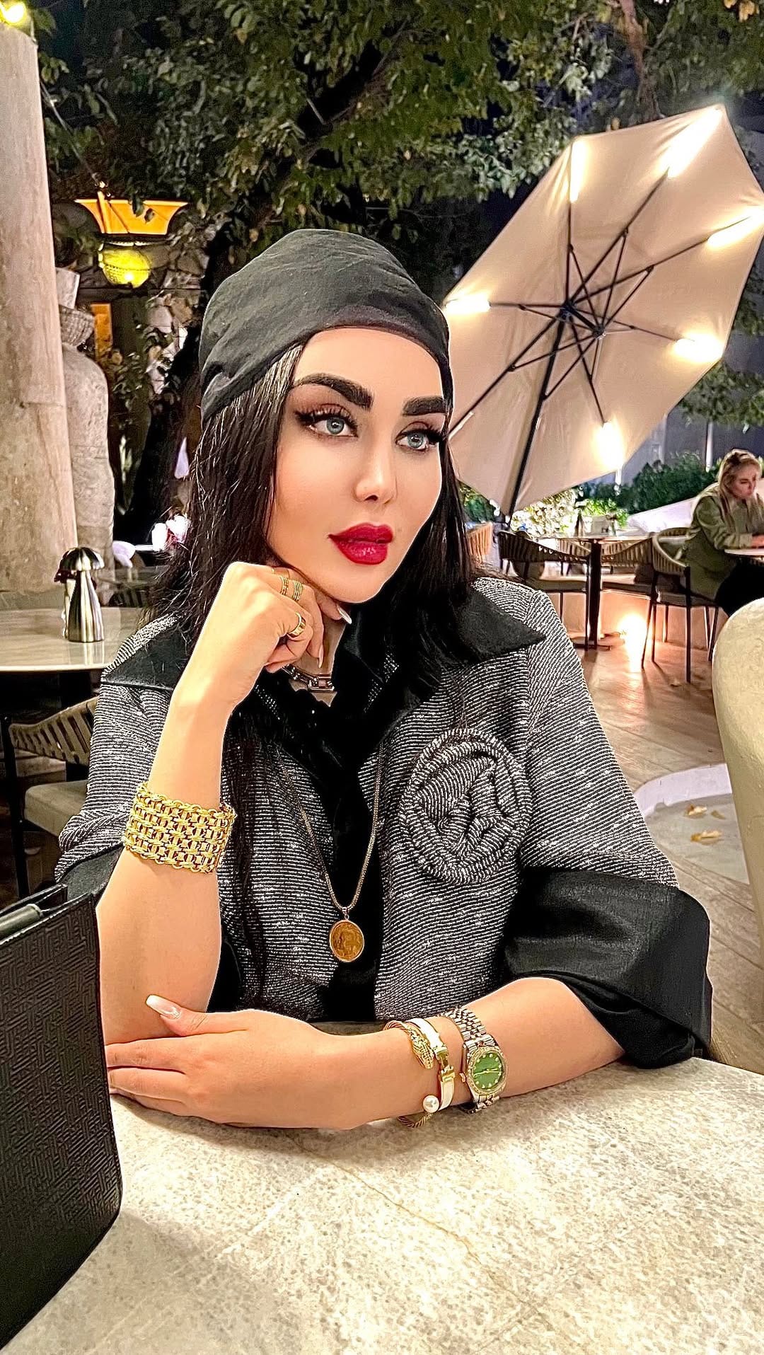 Post 6 by Dr Niloofar Vali on Instagram (video)