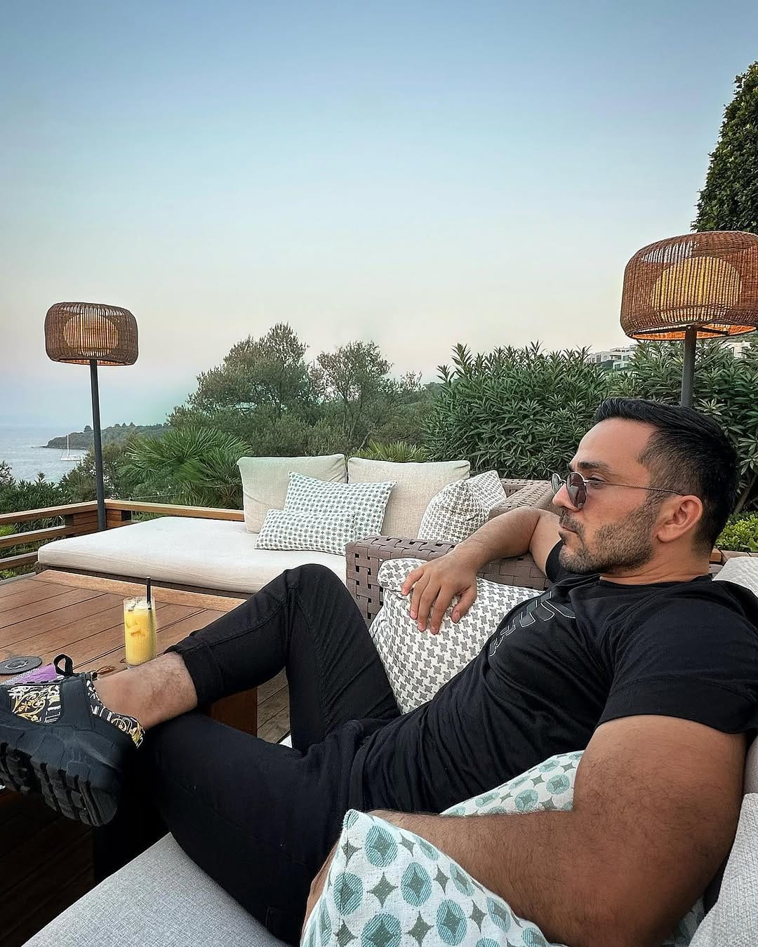 Post 8 by Ertuğ on Instagram (carousel)