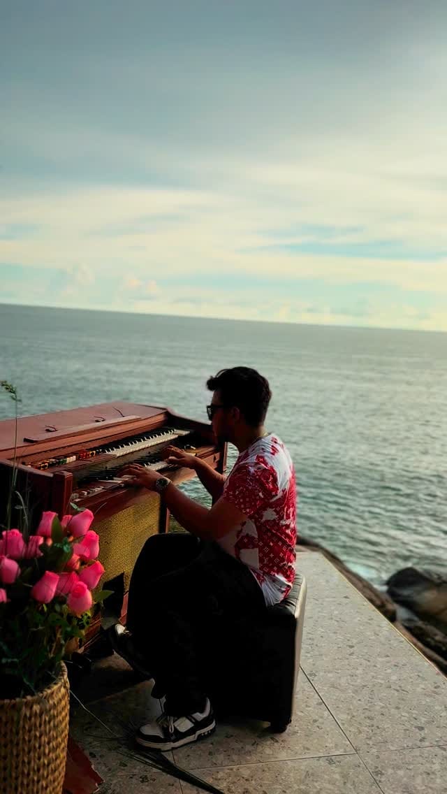 Post 6 by Rohan Raj Benjamin on Instagram (video)