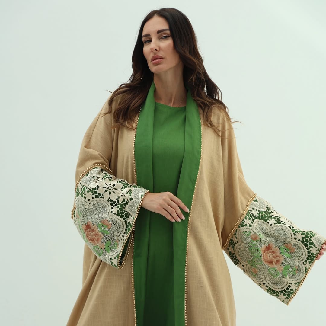 Post 4 by Brokar Abaya, بروكار on Instagram (carousel)