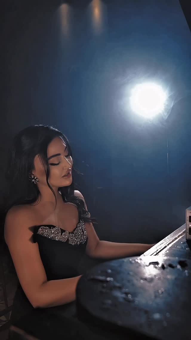 Post 8 by NARMİN ABDULL on Instagram (video)