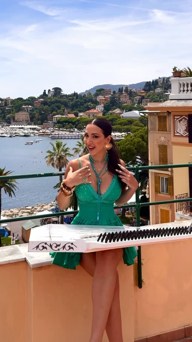 Post 3 by Bella Papikyan on Instagram (video)