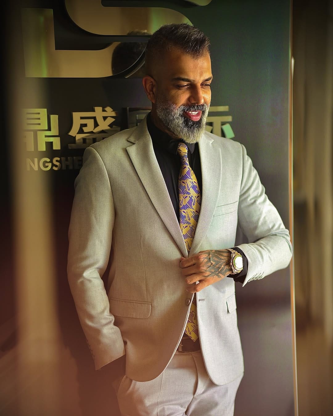 Post 8 by Hadi Sadri Rad on Instagram (image)