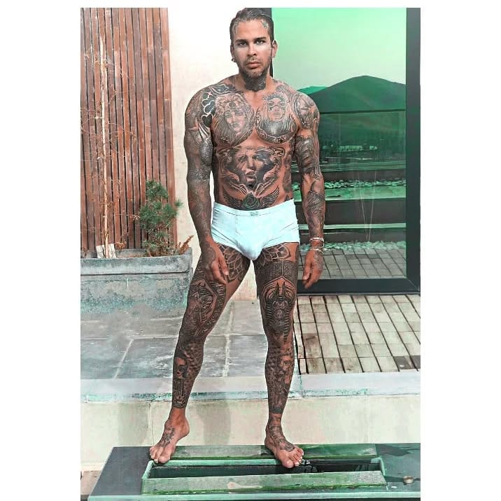 Post 6 by 𝗠𝗘𝗛𝗥𝗗𝗔𝗗𝗔𝗦𝗔𝗗𝗜 on Instagram (image)