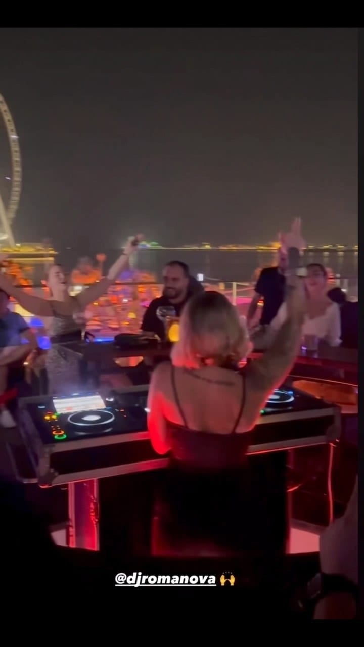 Post 9 by 🅳🅹 🆁🅾🅼🅰🅽🅾🆅🅰 on Instagram (video)
