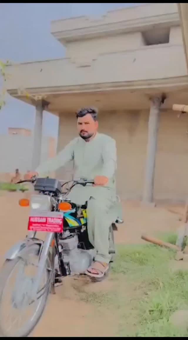 Post 1 by Raja Zia on Instagram (video)