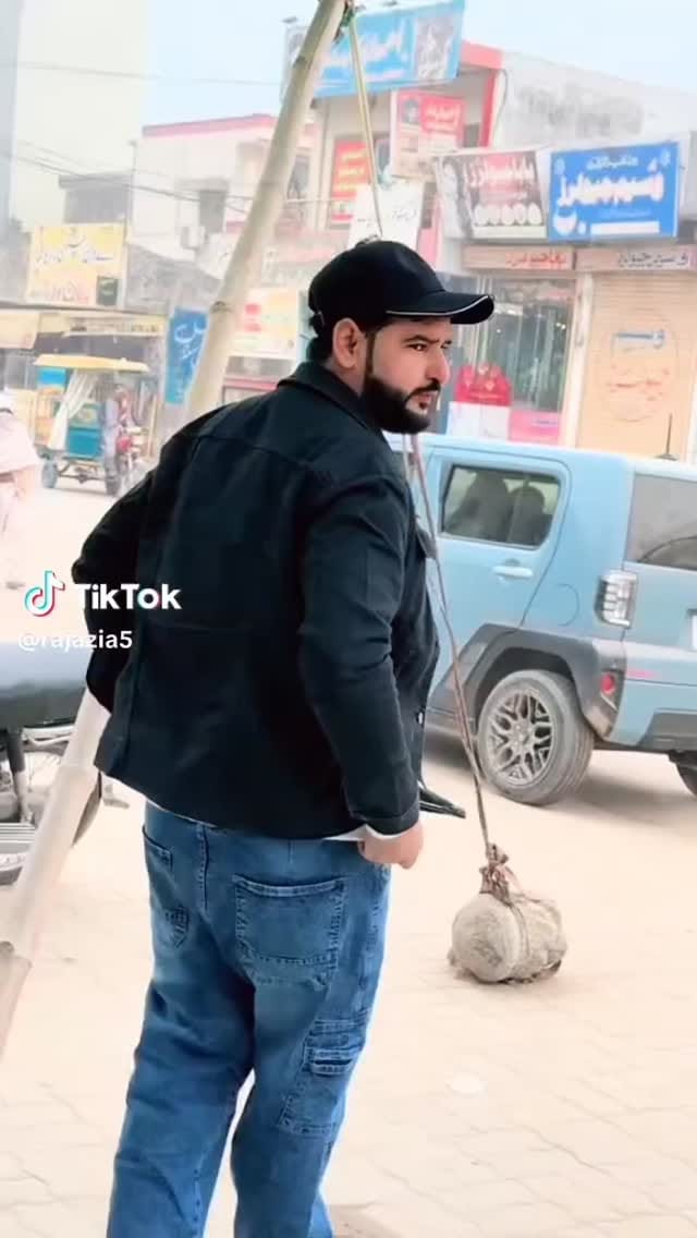 Post 4 by Raja Zia on Instagram (video)