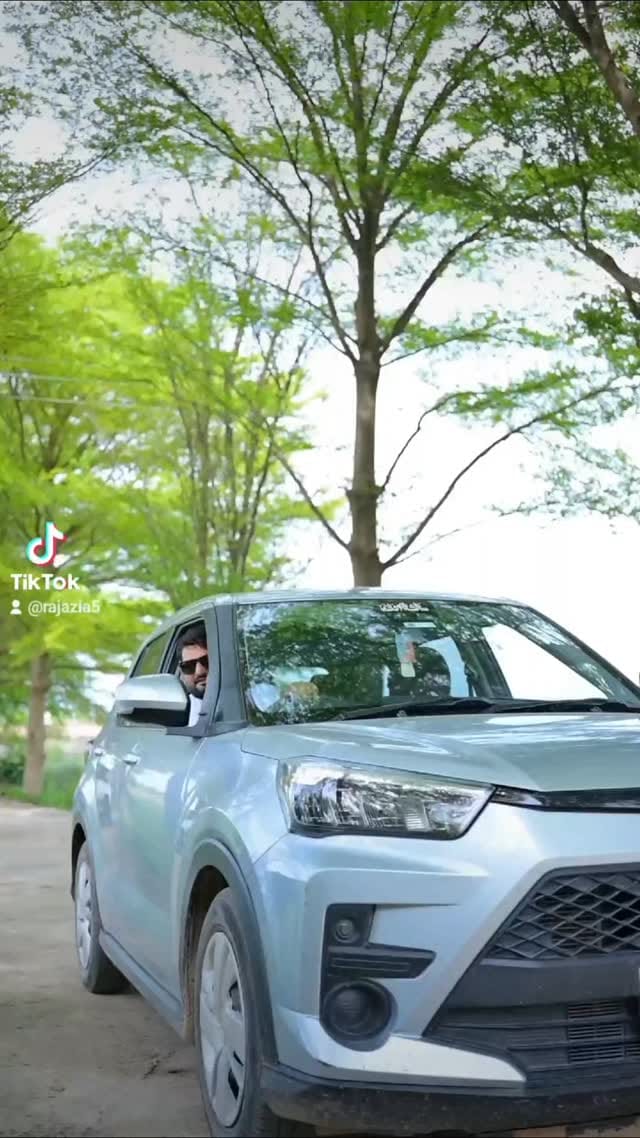 Post 2 by Raja Zia on Instagram (video)