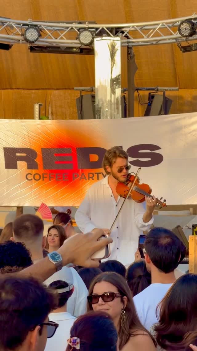 Post 5 by Violin Dubai on Instagram (video)