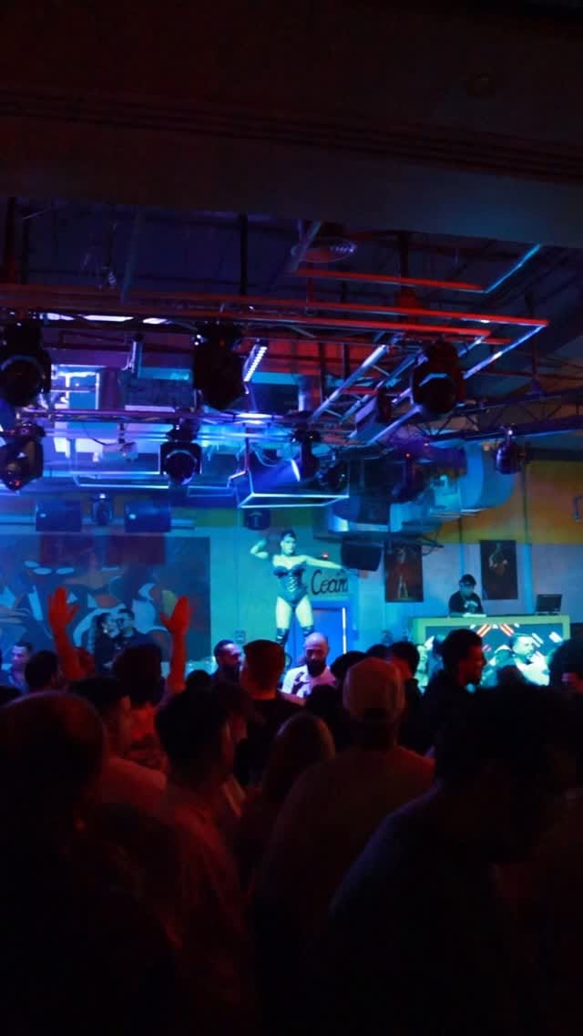 Post 2 by Grelu on Instagram (video)