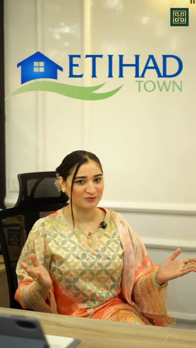 Post 1 by Amna Riaz on Instagram (video)