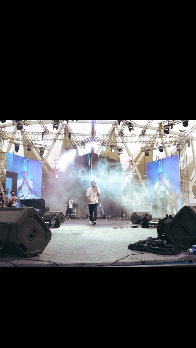 Post 9 by HONEY 🎵 on Instagram (video)