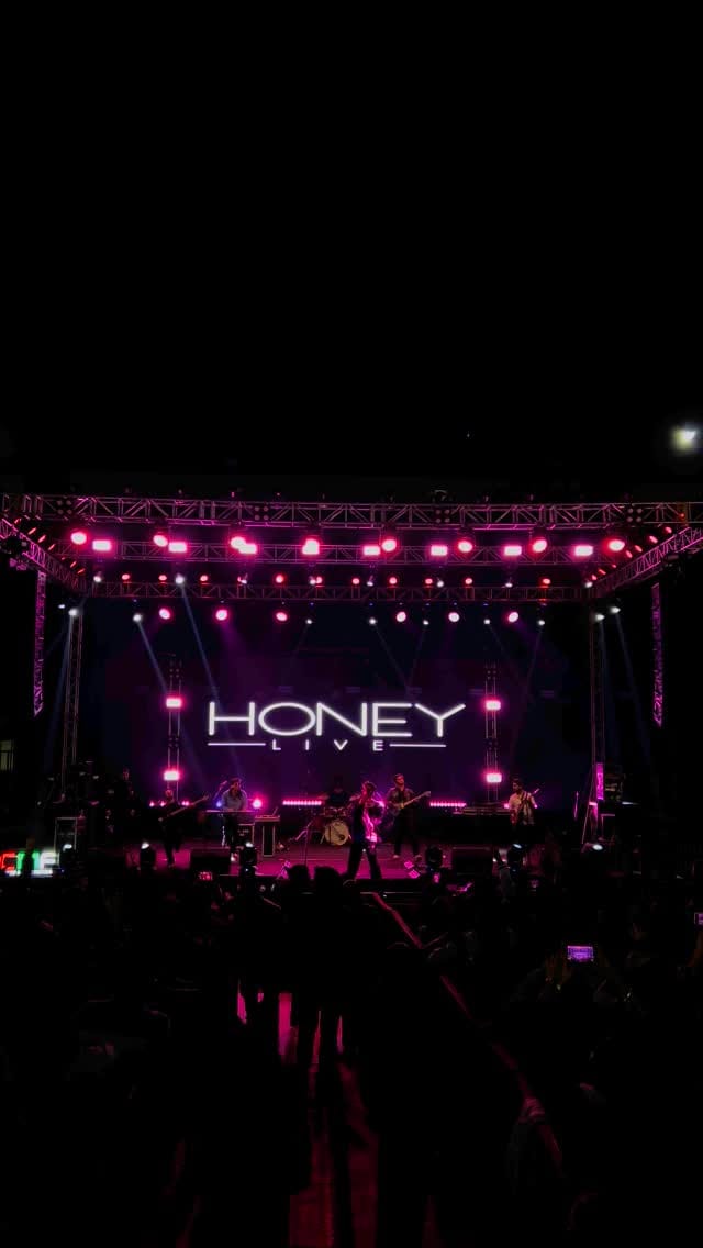 Post 10 by HONEY 🎵 on Instagram (video)