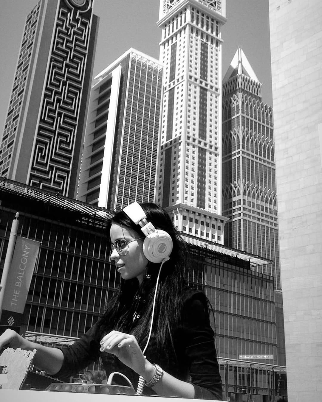 Post 10 by DJ LINS on Instagram (image)