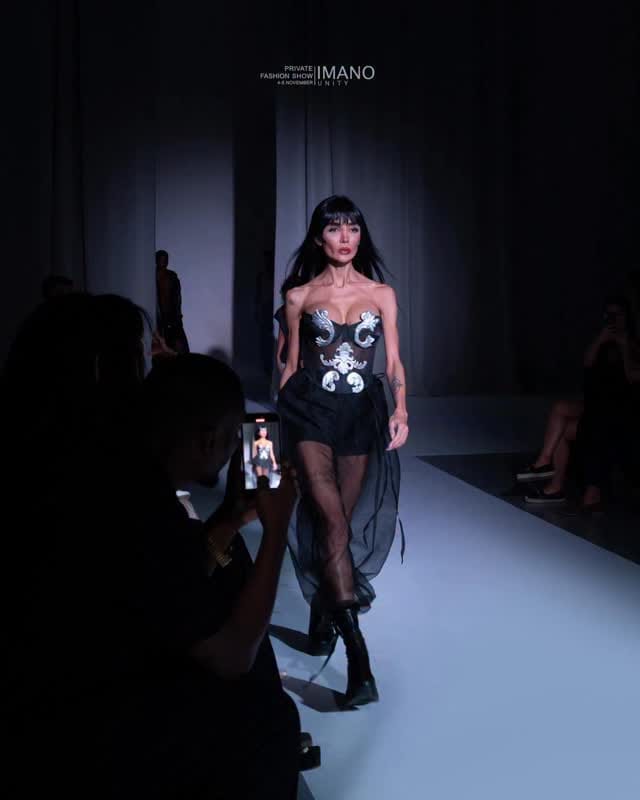 Post 2 by Parinaz_Parizad on Instagram (video)