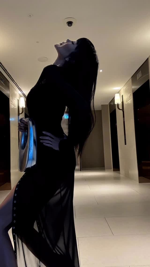 Post 3 by Parinaz_Parizad on Instagram (video)