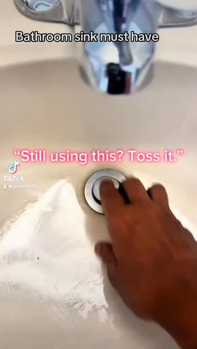 Post 6 by Pri on Instagram (video)