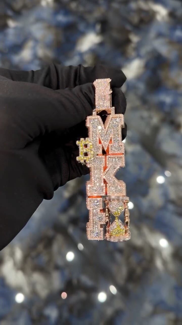 Post 8 by VGKK on Instagram (video)