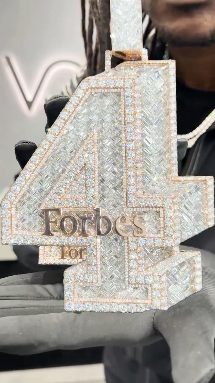 Post 4 by VGKK on Instagram (video)
