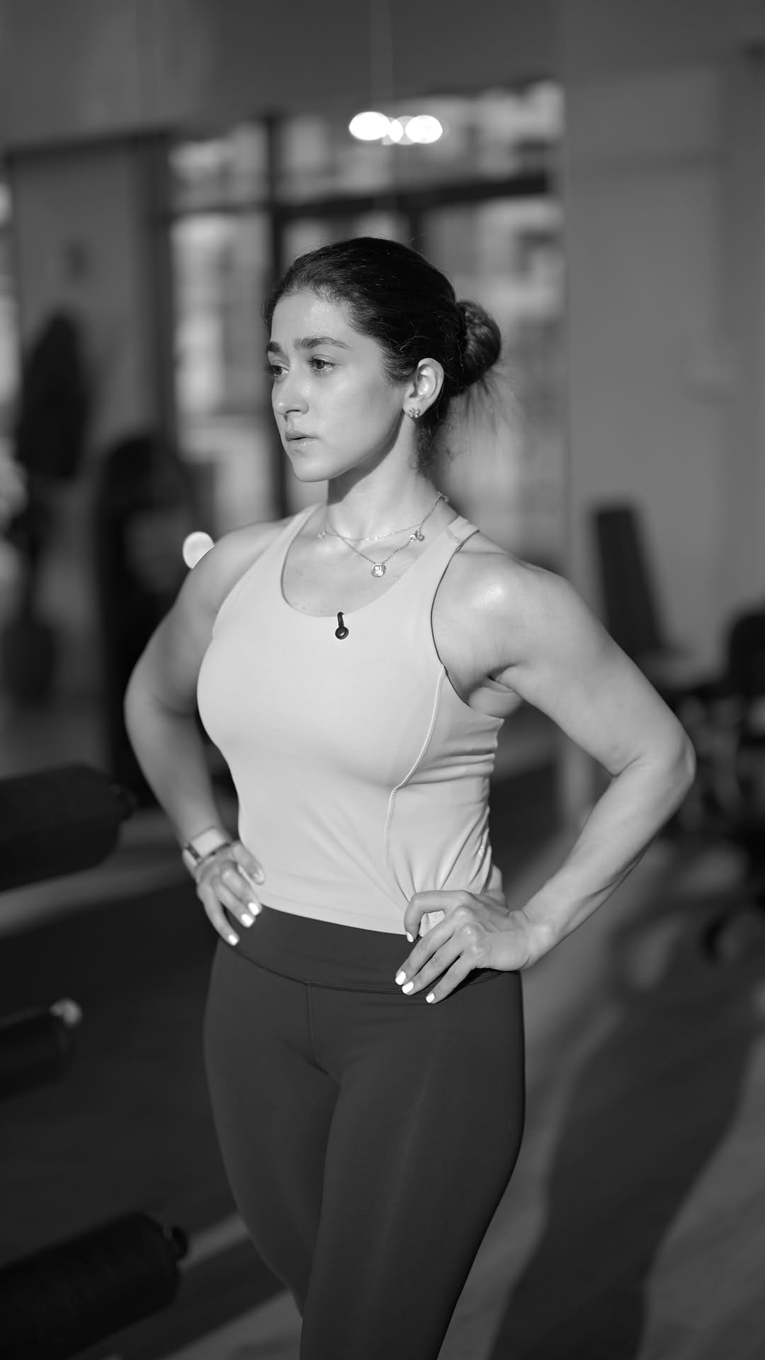 Post 4 by Mahsa Farahani on Instagram (video)