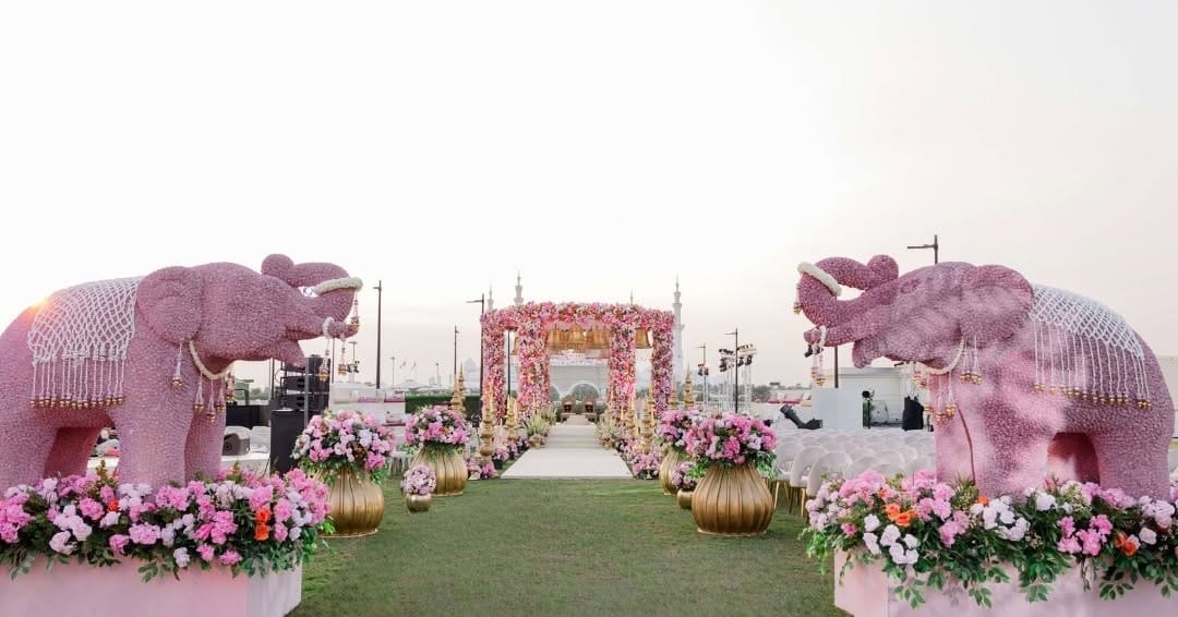 Post 1 by The Ritz-Carlton Abu Dhabi, Grand Canal on Instagram (carousel)