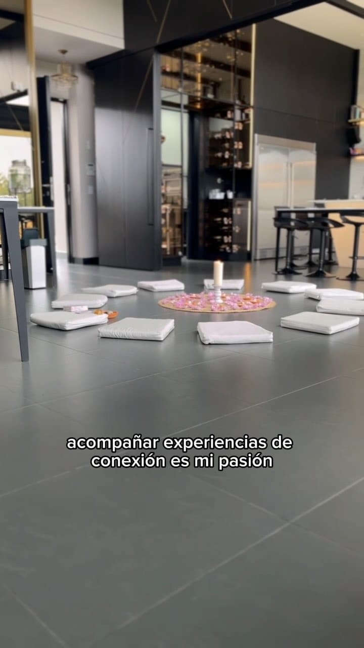 Post 10 by Daniela Acosta Giraldo on Instagram (video)