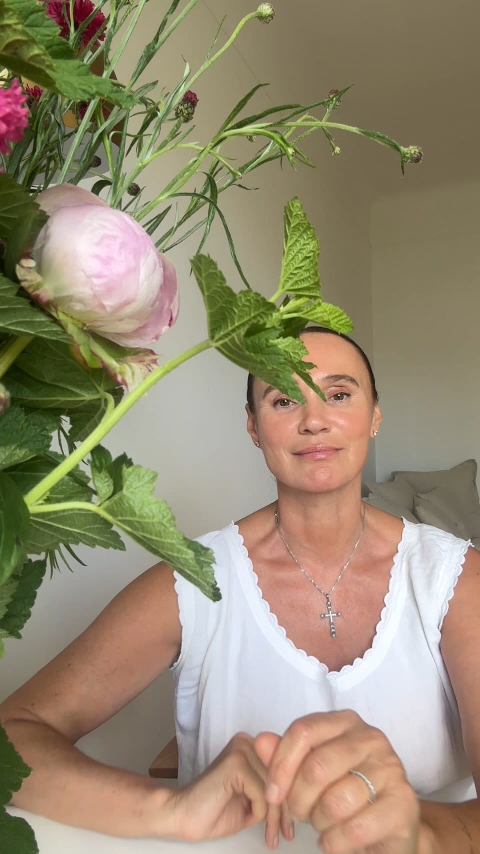 Post 3 by Eka Mai | Home of Kundalini yoga in Dubai on Instagram (video)