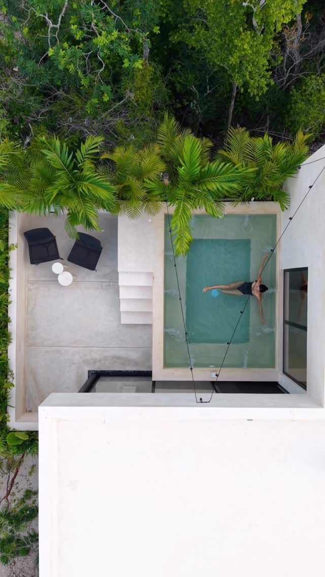 Post 4 by Eddy Rodriguez on Instagram (video)