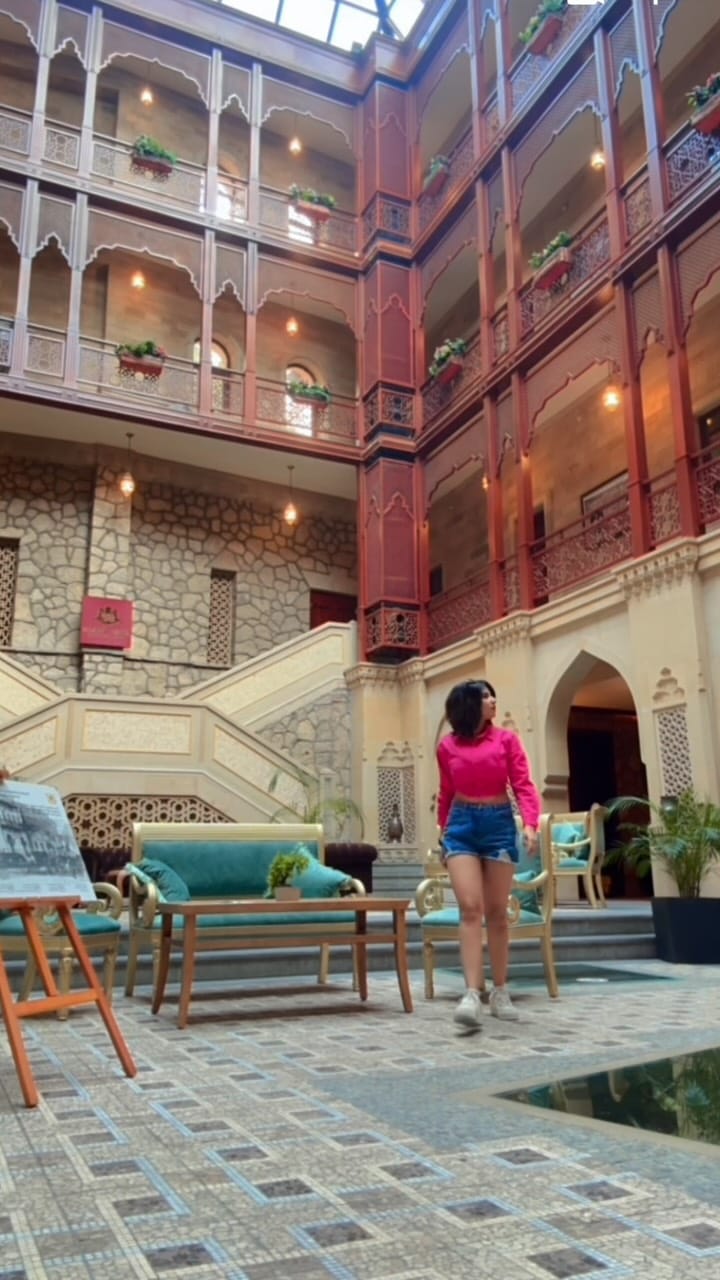 Post 10 by shveta mukesh on Instagram (video)