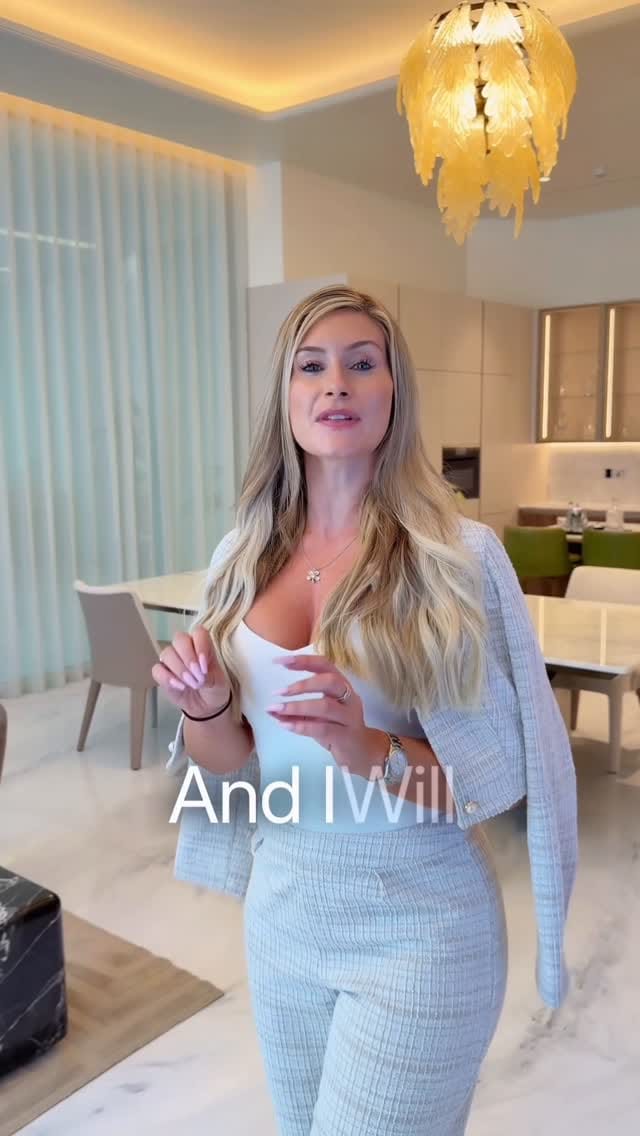 Post 4 by Stephanie Baker on Instagram (video)