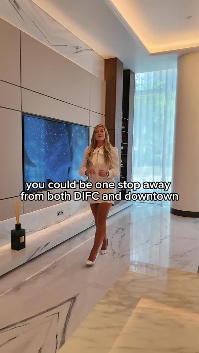 Post 6 by Stephanie Baker on Instagram (video)