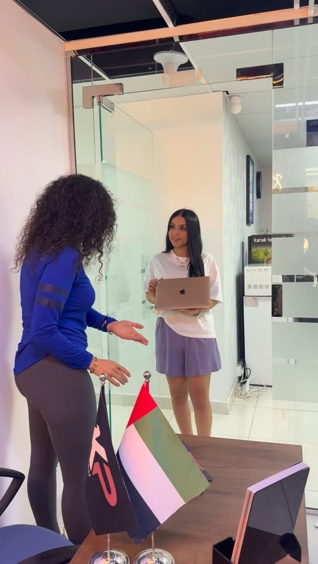 Post 5 by Elza Soliman on Instagram (video)