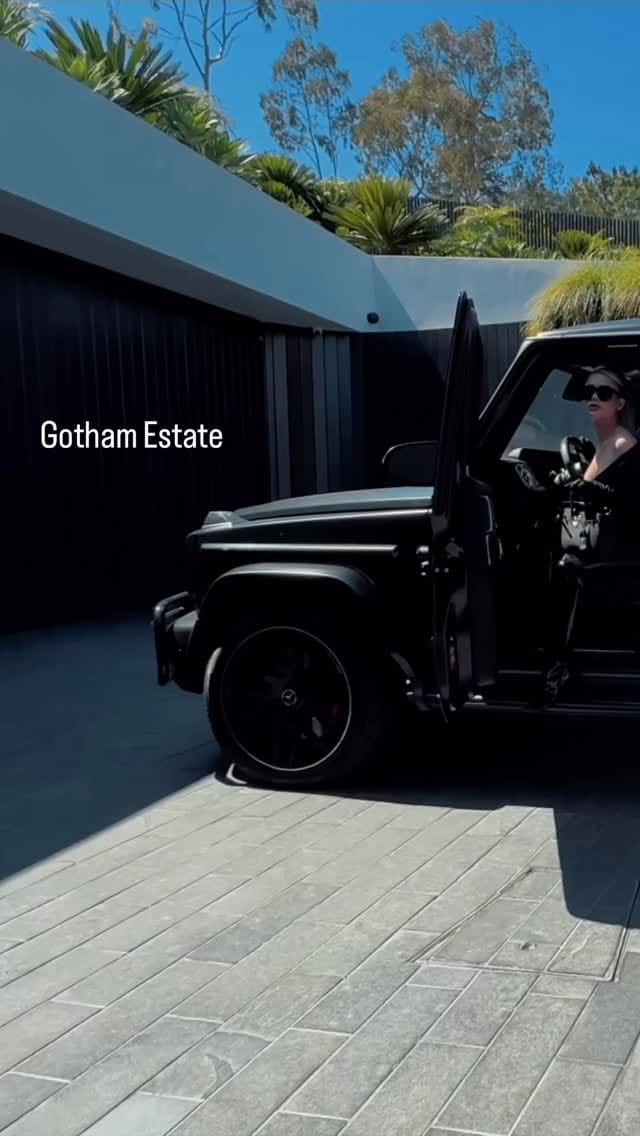 Post 5 by A M A N D A   L Y N N 🔑 on Instagram (video)