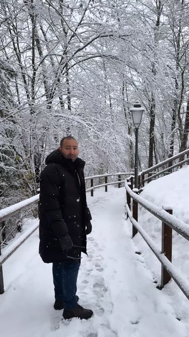 Post 6 by Abdelrahman Mohyeldin (𝕄𝕒𝕟𝕚 𝕞𝕠𝕙𝕚𝕖) on Instagram (video)
