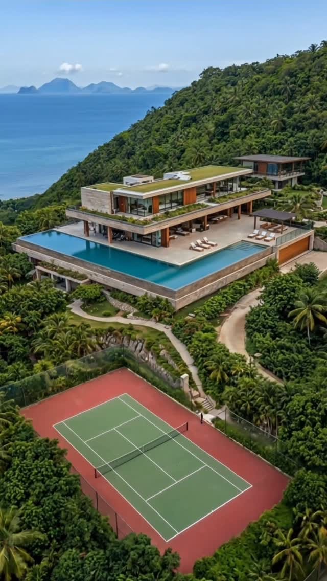 Post 1 by Luxury Properties Asia on Instagram (video)