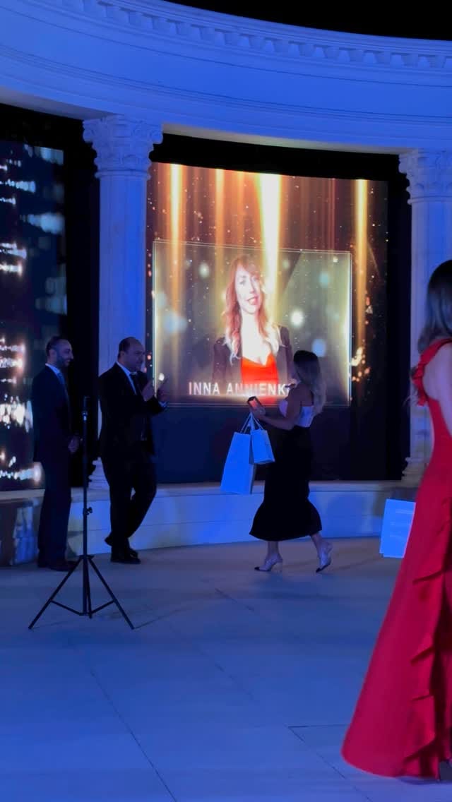Post 9 by Inna Annienkova on Instagram (video)