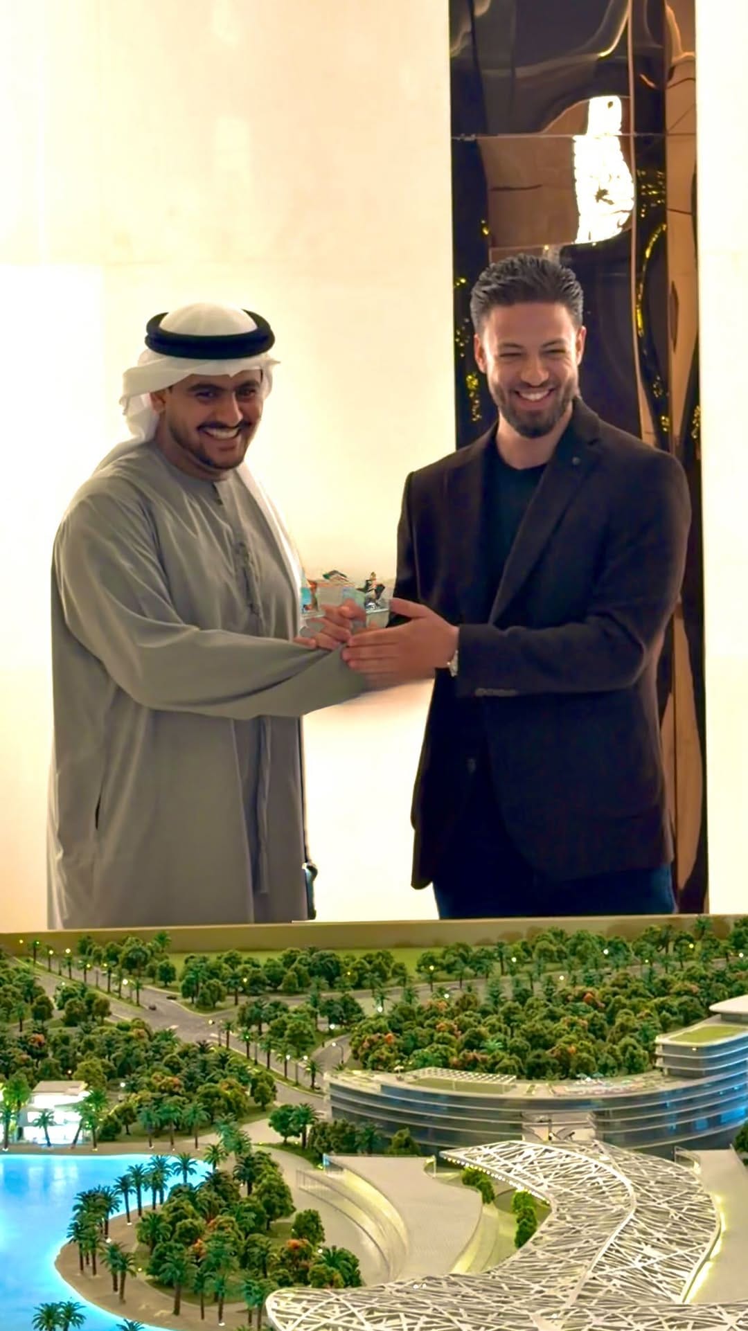 Post 4 by AHMED ABUTAHA 🇵🇸 on Instagram (video)