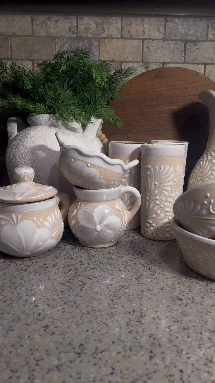 Post 7 by Mi Casita Candle Co on Instagram (video)