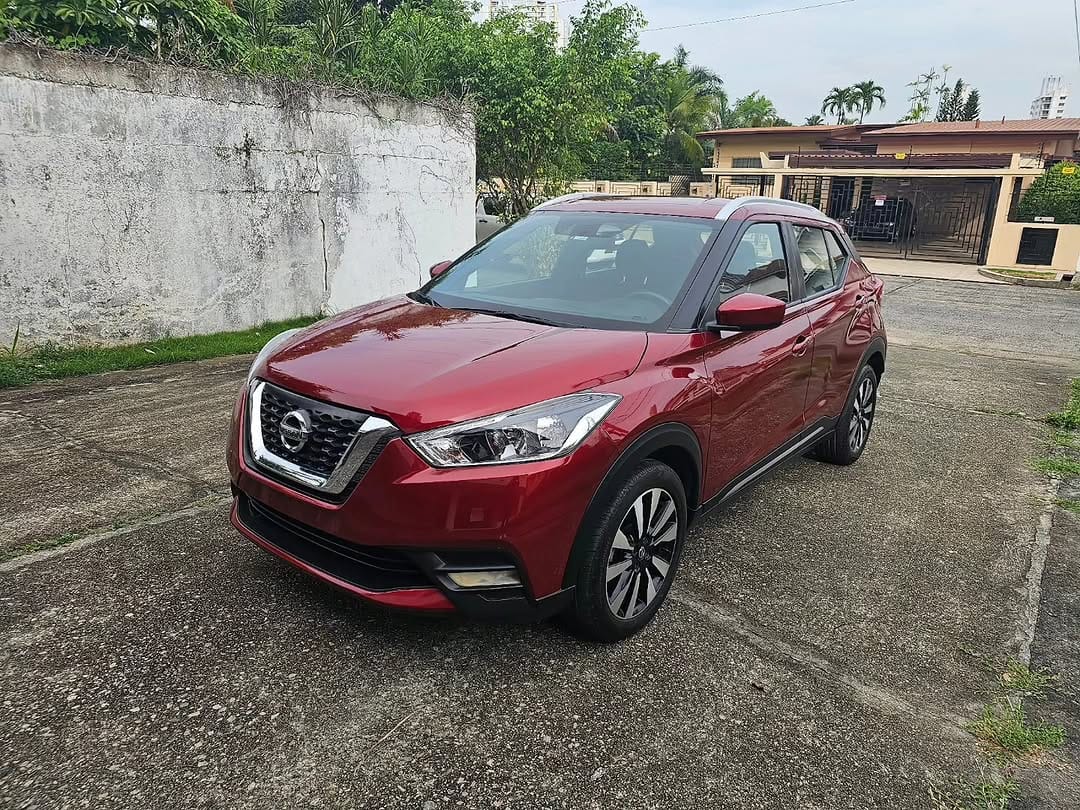 Post 10 by AUTO TRADERS PANAMA⭐ on Instagram (carousel)