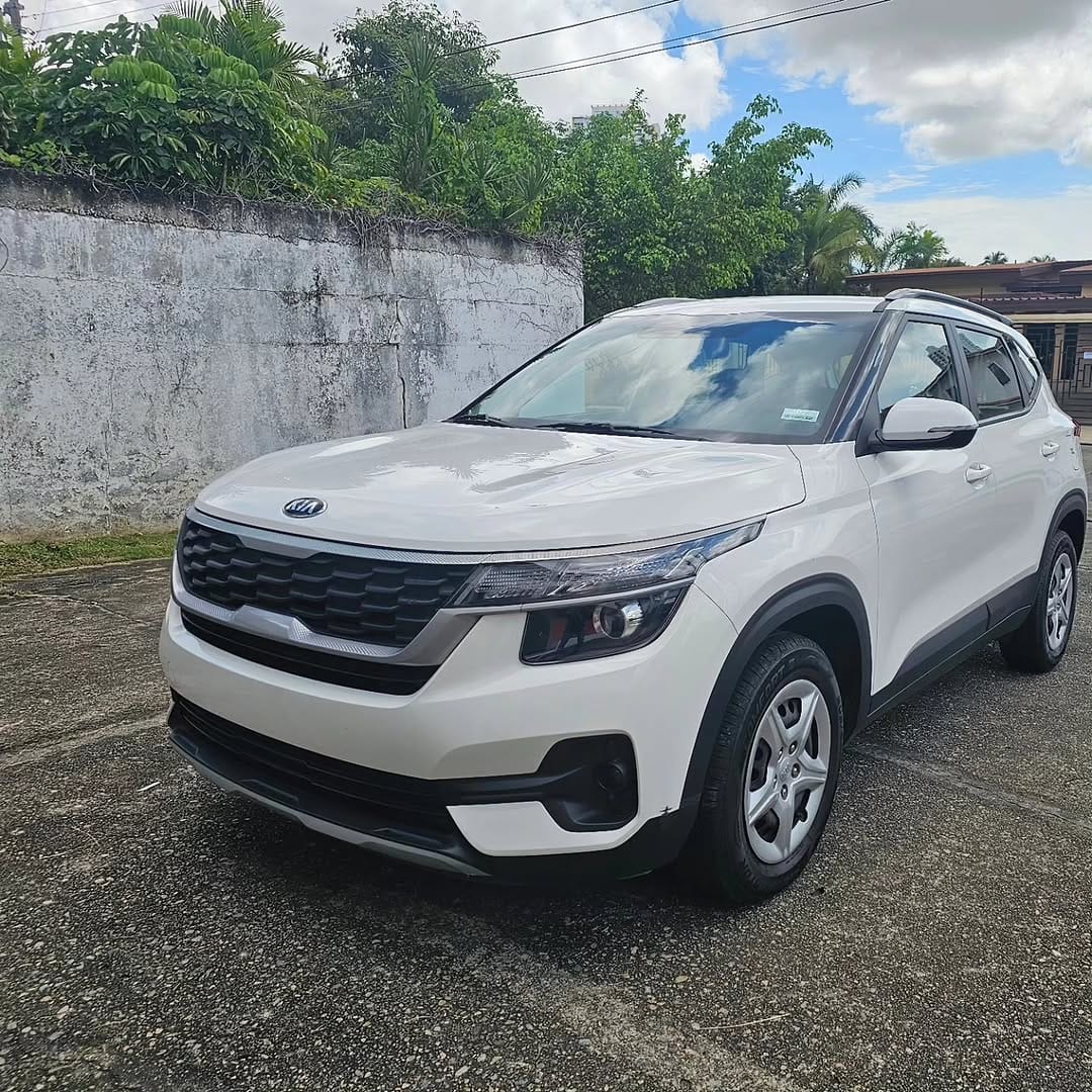 Post 7 by AUTO TRADERS PANAMA⭐ on Instagram (carousel)