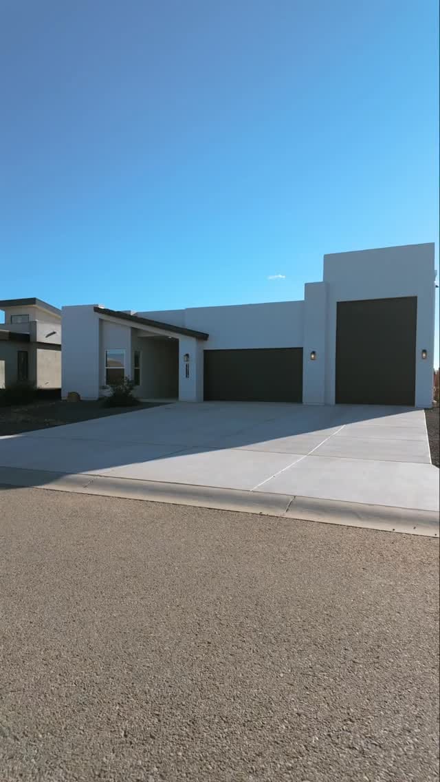 Post 10 by Zay Lucero | New Mexico Real estate 🏔️ on Instagram (video)