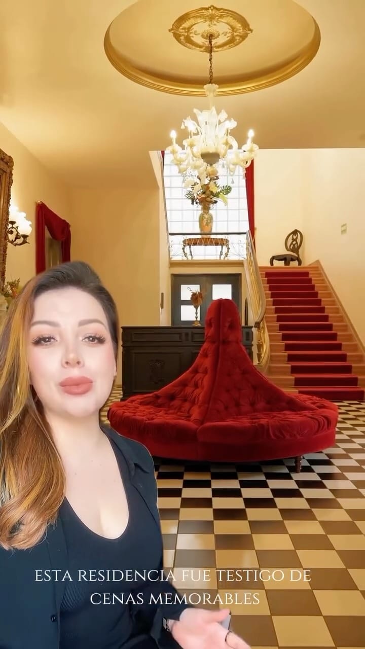 Post 9 by Lily Fernandez on Instagram (video)