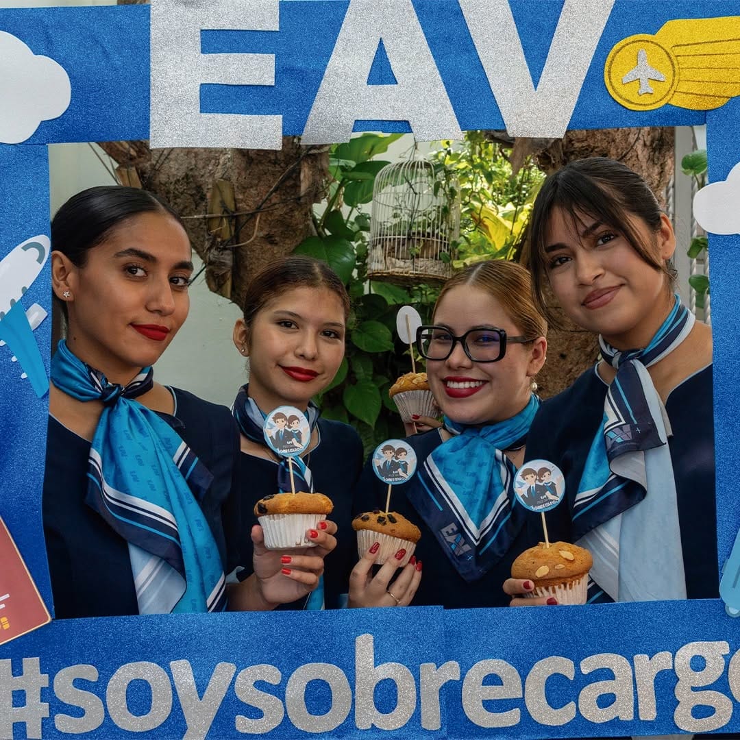 Post 7 by EAV Centro Universitario on Instagram (carousel)