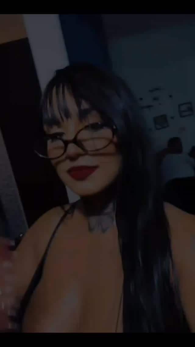 Post 8 by Nathalia Pellegrini on Instagram (video)