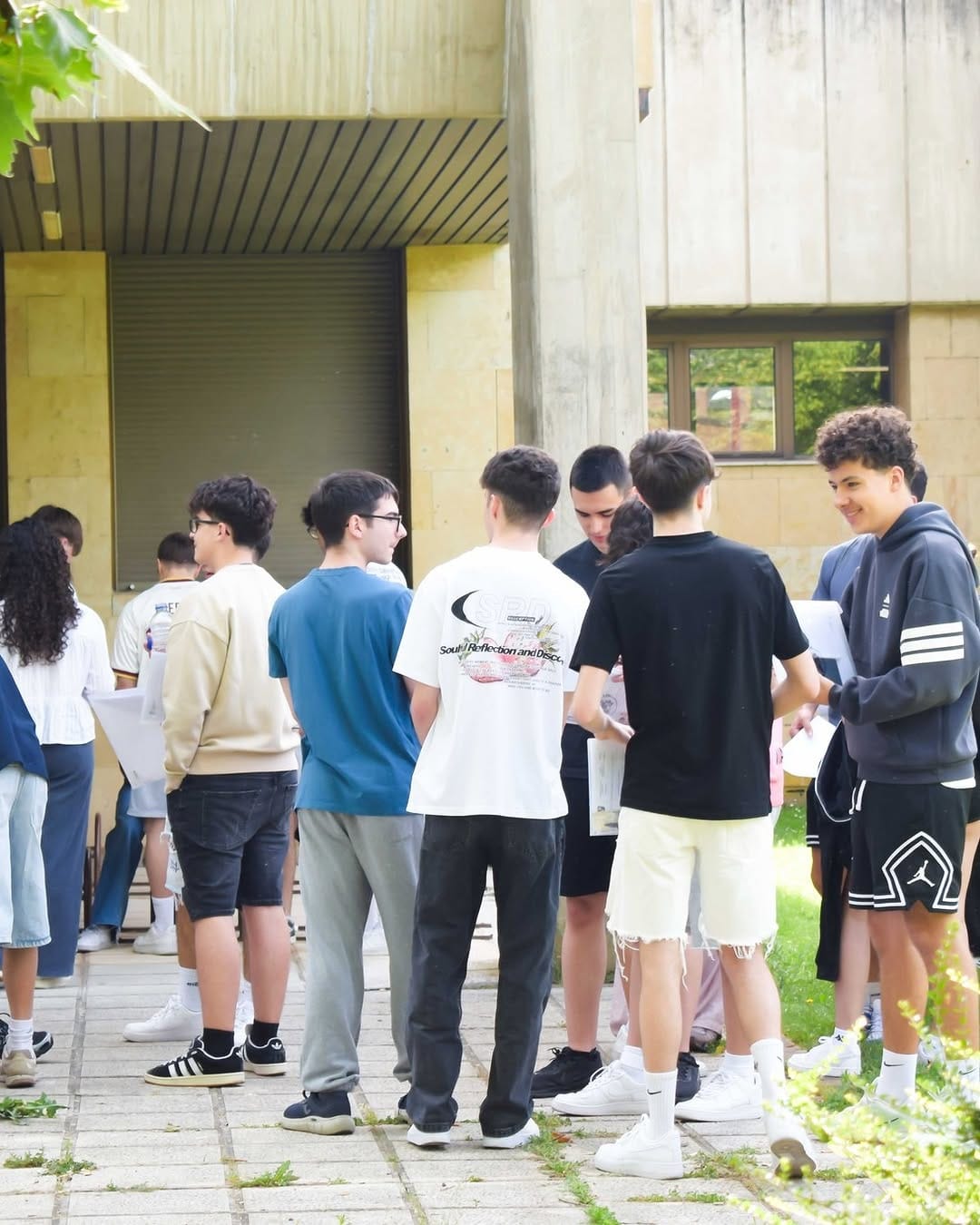 Post 8 by Universidad de León on Instagram (carousel)