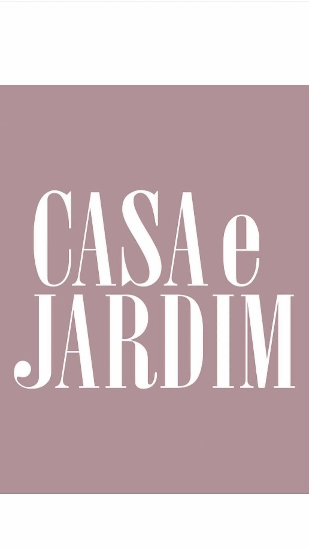 Post 8 by Larissa Catossi on Instagram (video)